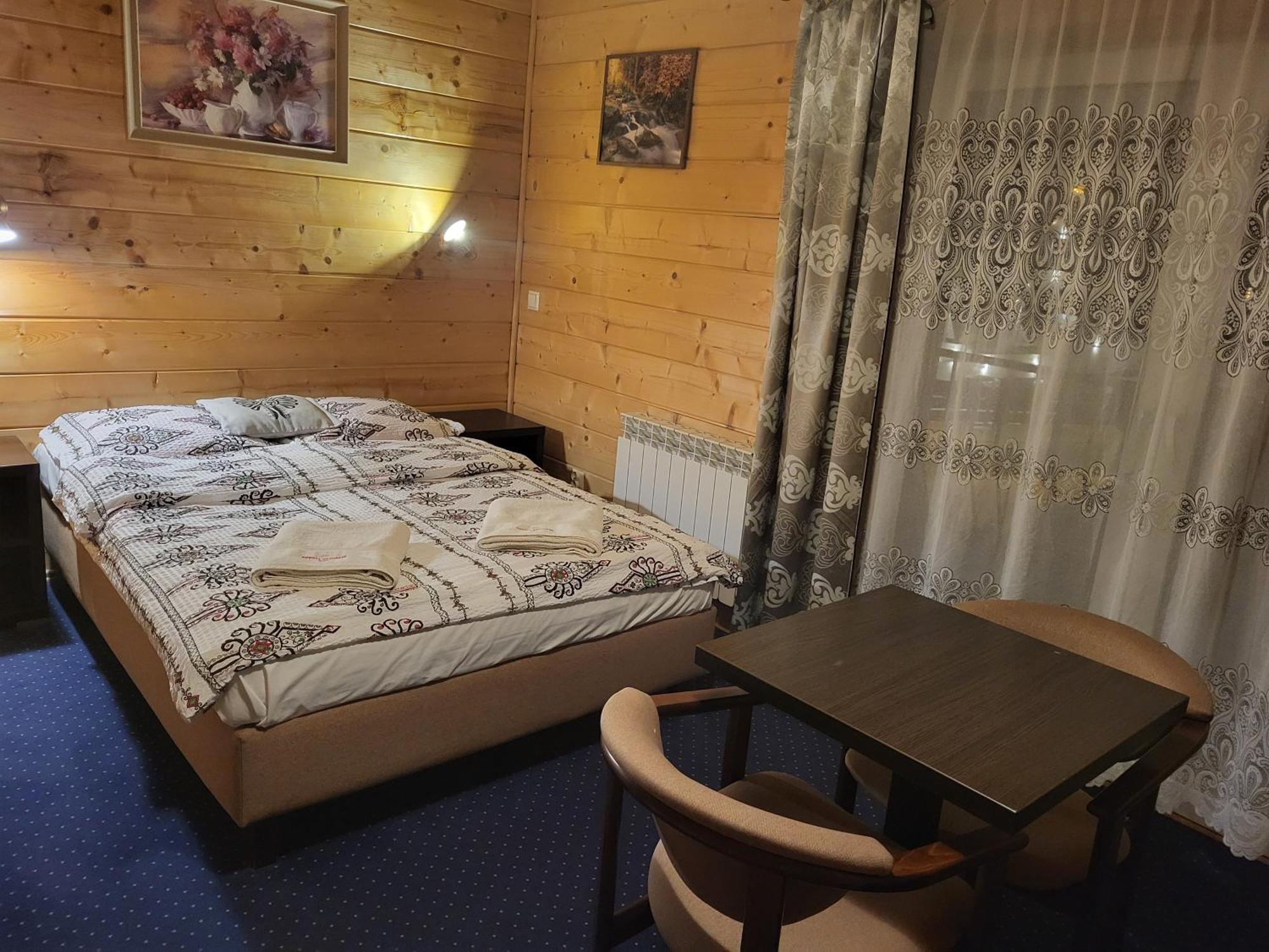 Apartamenty I Pokoje Goscinne Nowita Zakopane Rom bilde